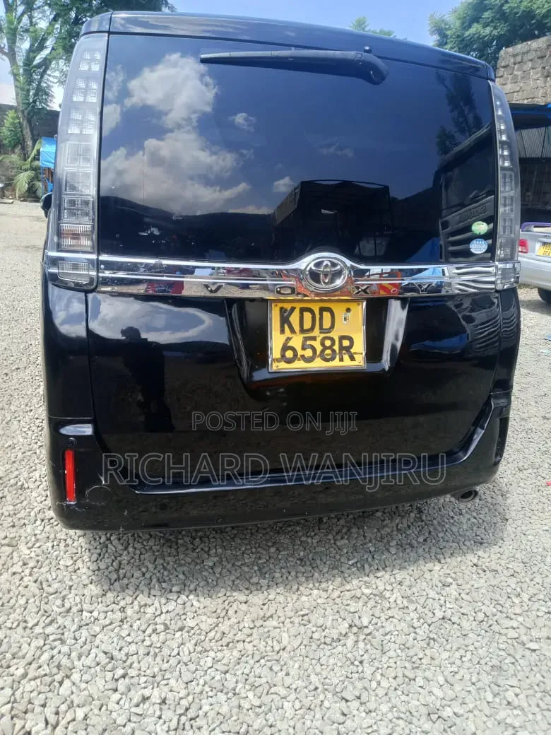 Toyota Voxy 2015 Black