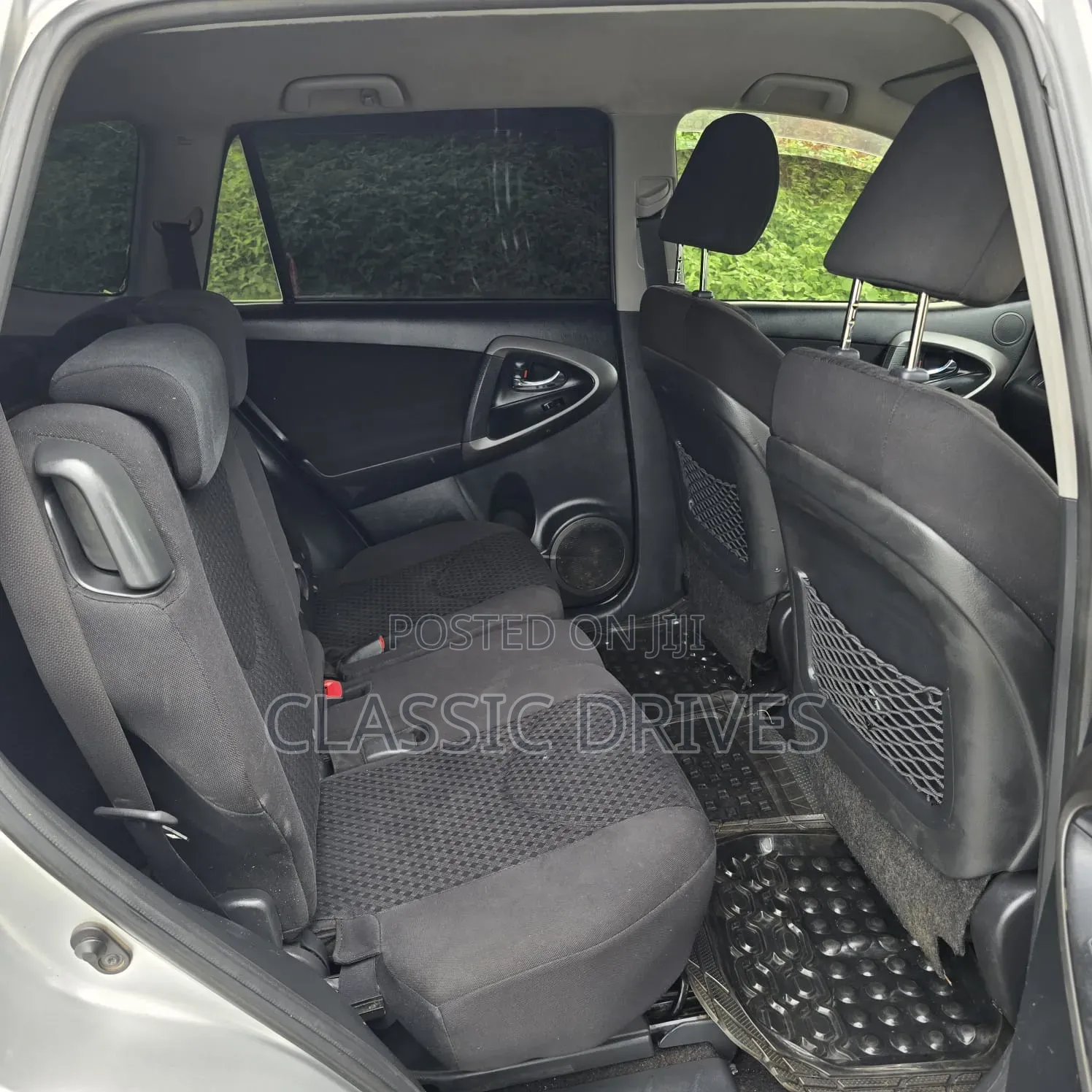 Toyota Vanguard 2012 Silver