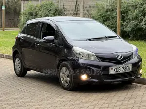 Toyota Vitz 2014 Purple