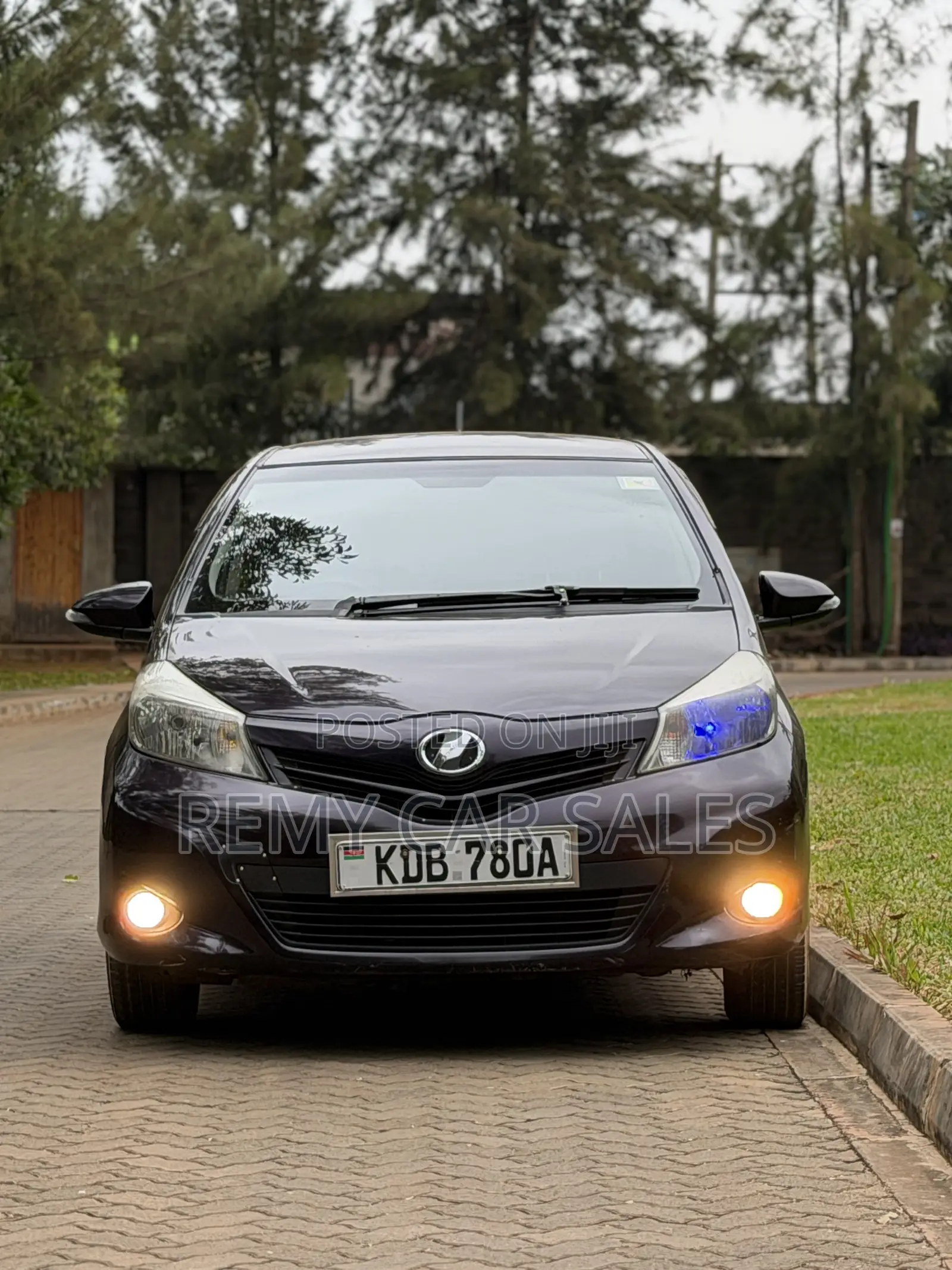 Toyota Vitz 2014 Purple
