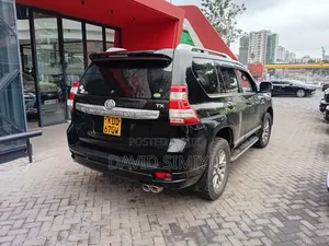 Toyota Land Cruiser Prado 2017 Black