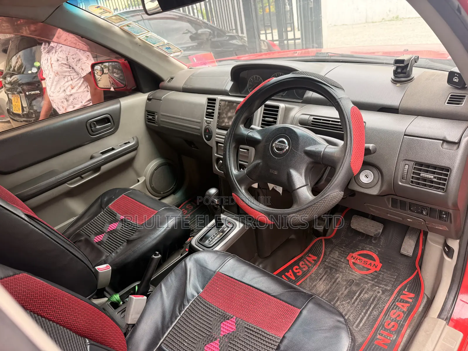 Nissan X-Trail 2007 Red