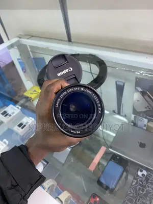 Canon Ef-S 18–135mm F/3.5-5.6 Is STM