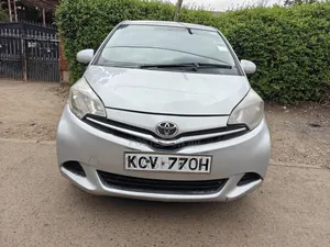 Toyota Ractis 2012 Silver