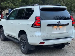 Toyota Land Cruiser Prado 2.7 2021 White