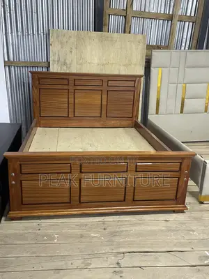 Walnut Finish Modern Wooden Bed