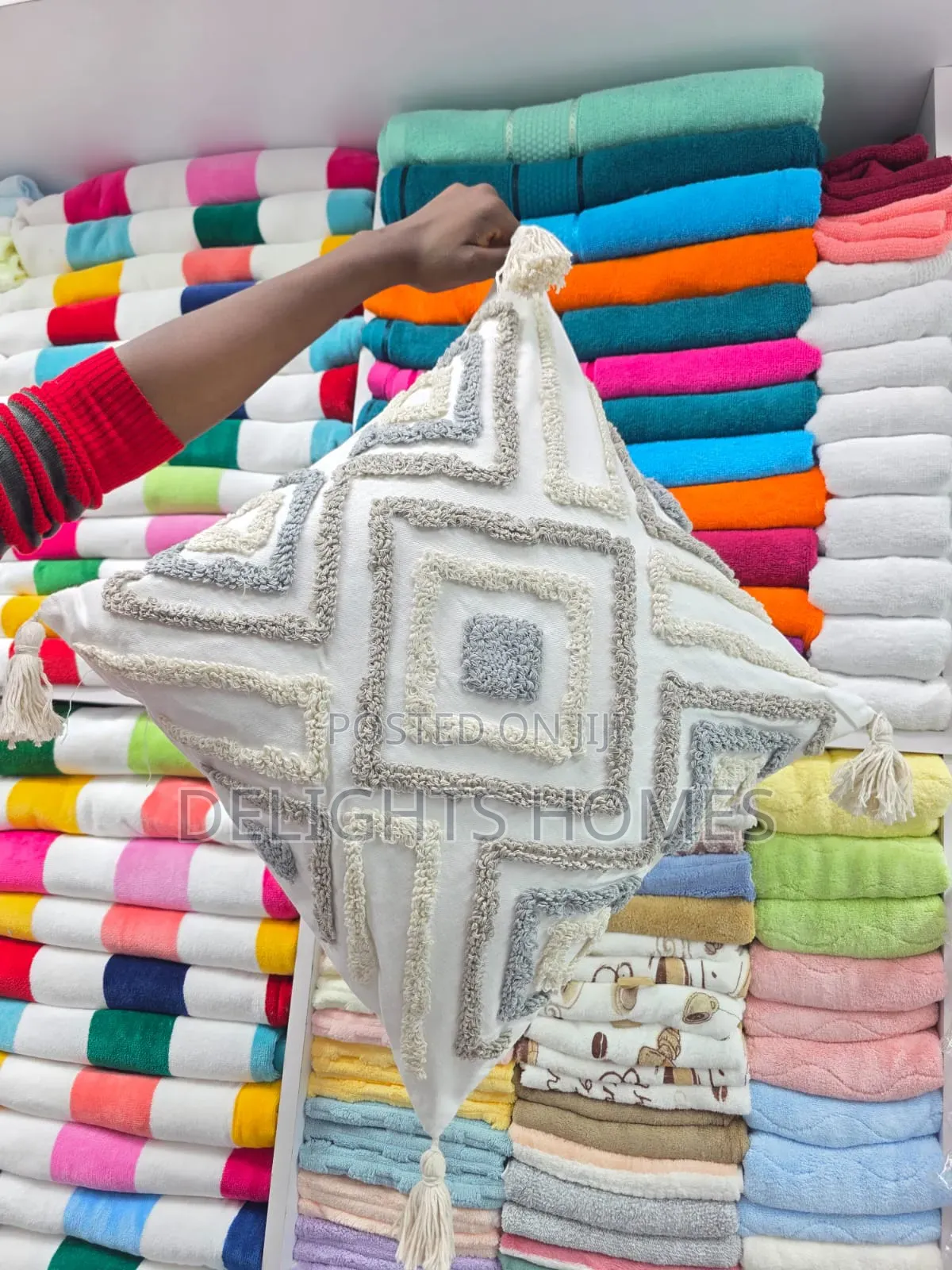 Fancy Tufted/Boho Throw Pillow Covers With Tassels_sk