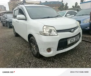 Toyota Sienta 2012 White