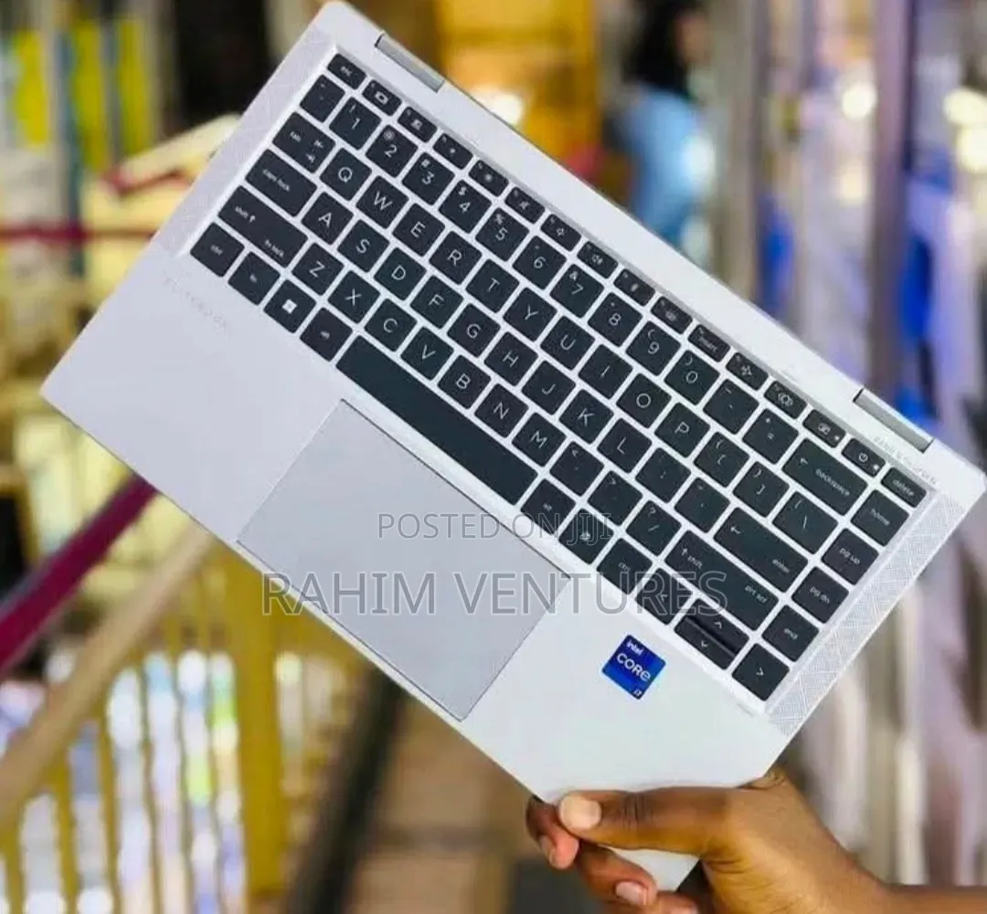 Laptop HP EliteBook 1040 G8 16GB Intel Core i7 SSD 1T