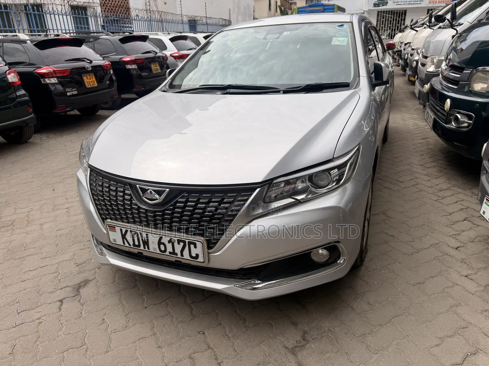 Toyota Allion 2018 Silver