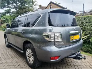 Nissan Patrol 2017 Silver