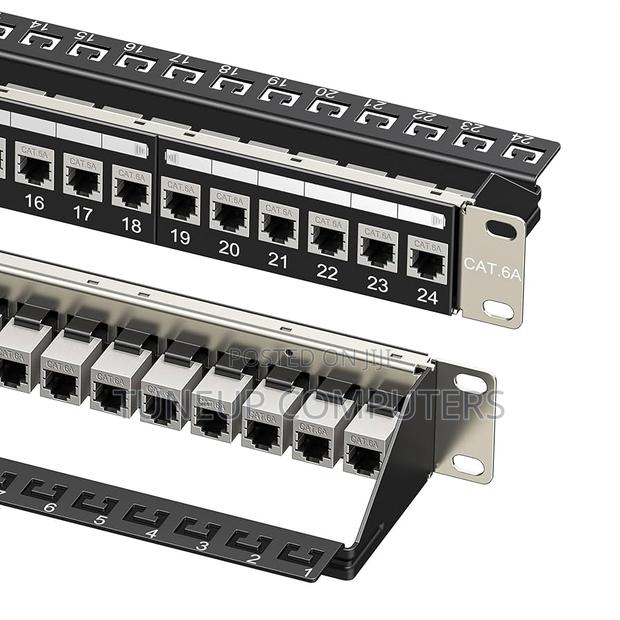 R M 19" 1u Pc Patch Panel 24-Port/U, Cat. 6a, Gray, Empty - main view