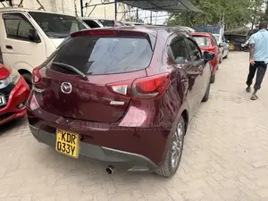 Mazda Demio 2016 Maroon