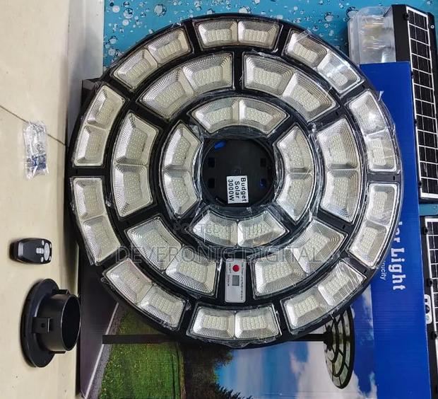 *3000watts High Quality Ufo Solar Round Street Light*