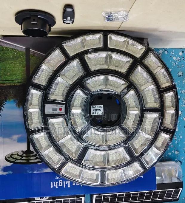 *3000watts High Quality Ufo Solar Round Street Light* - thumbnail 3