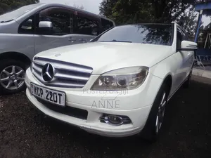 Mercedes-Benz C200 2011 White