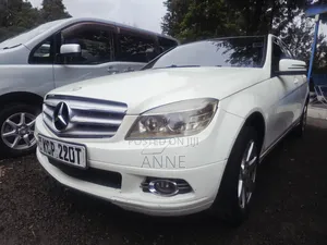Mercedes-Benz C200 2011 White