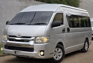 Toyota HiAce 2019 Silver