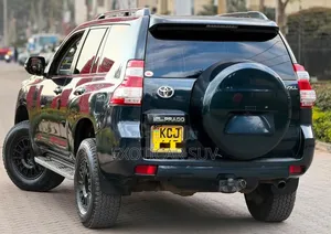 Toyota Land Cruiser Prado 2010 Black