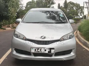 Toyota Wish 2013 Silver