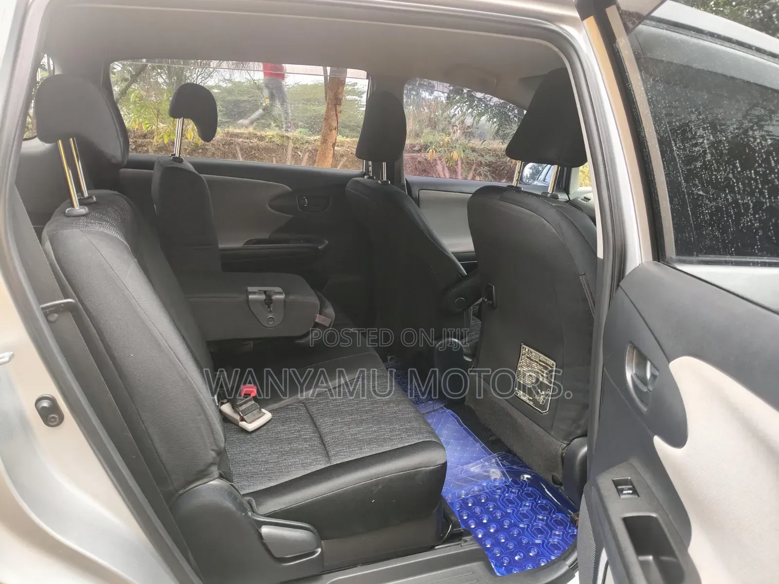 Toyota Wish 2013 Silver