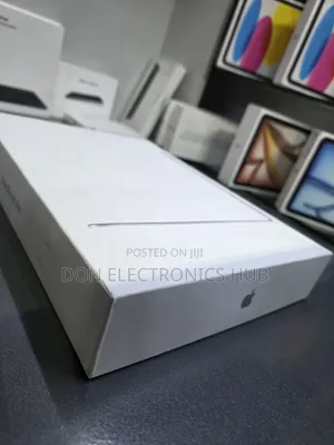 New Laptop Apple MacBook Air 16GB Apple M5 SSD 512GB