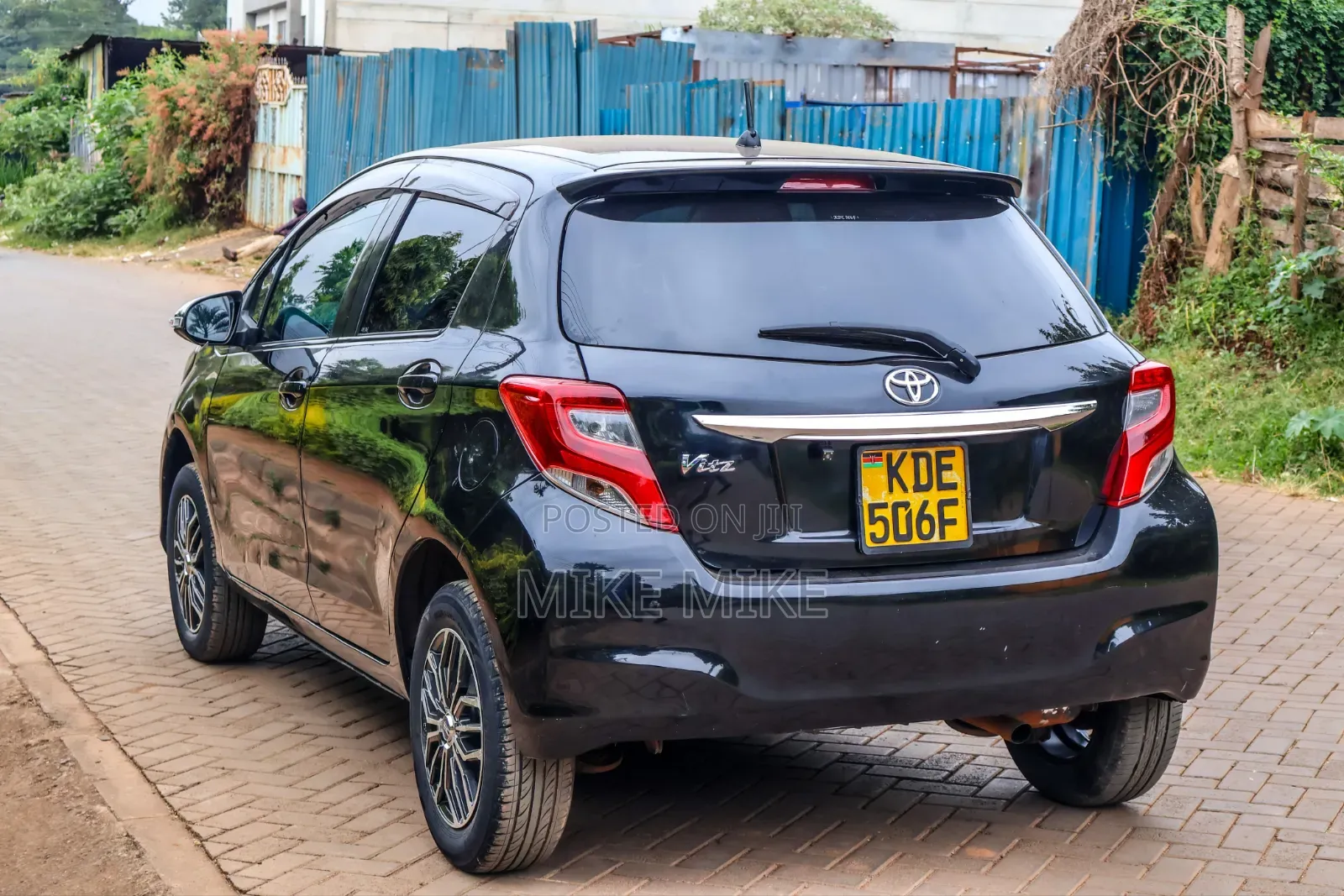 Toyota Vitz 2014 Black