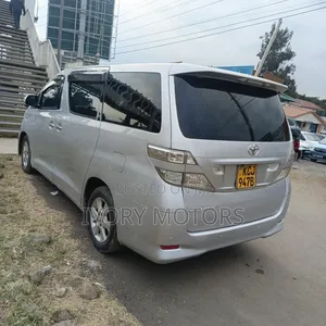Toyota Vellfire 2009 Silver