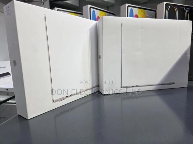New Laptop Apple MacBook Air 24GB Apple M5 SSD 1T