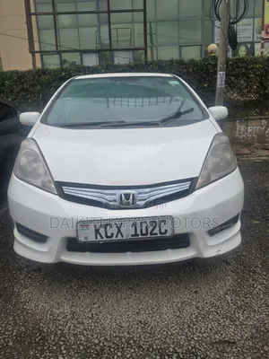 Honda Fit Shuttle 2013 White