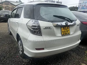 Honda Fit Shuttle 2013 White