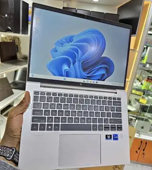 Laptop HP EliteBook 840 G9 16GB Intel Core i5 SSD 256GB