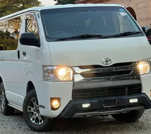 Toyota HiAce 2019 White