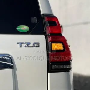 Toyota Land Cruiser Prado 2.8 2019 White