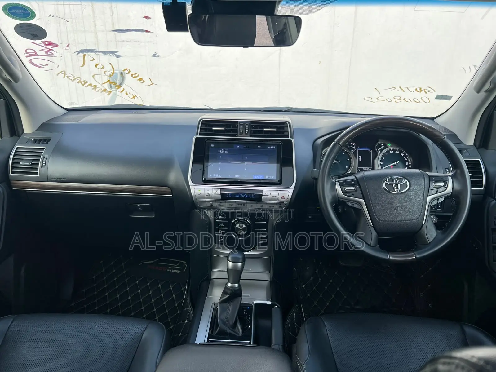 Toyota Land Cruiser Prado 2.8 2019 White
