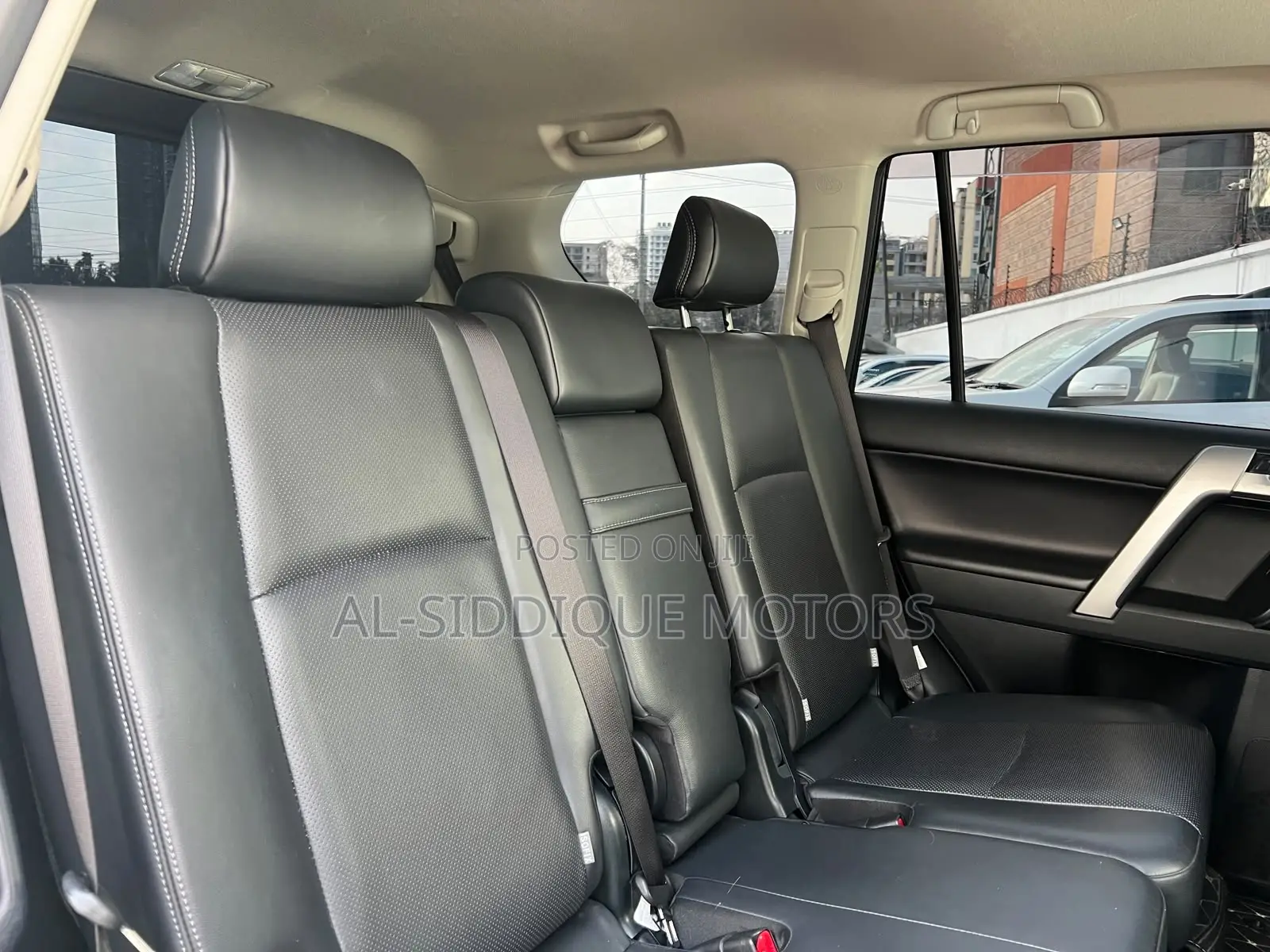 Toyota Land Cruiser Prado 2.8 2019 White