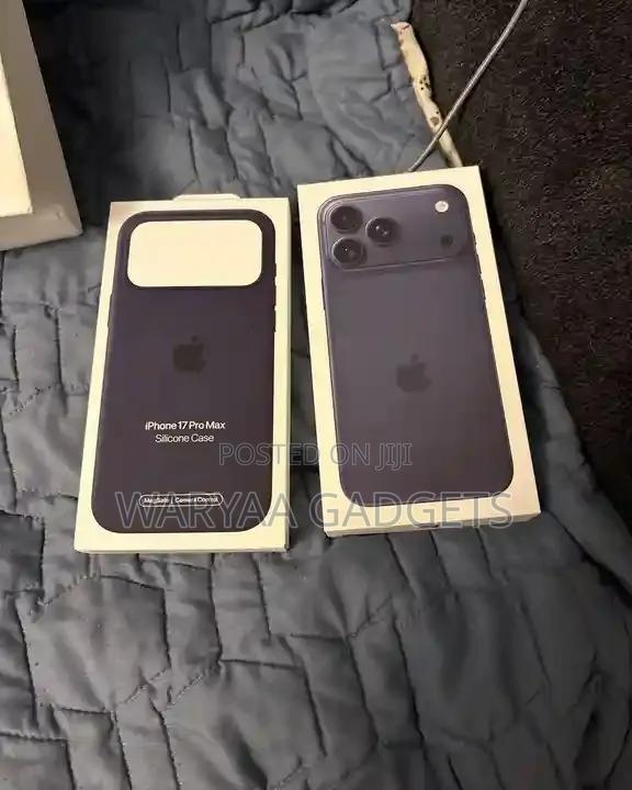 Apple iPhone 17 Pro Max 256 GB Black - thumbnail 3