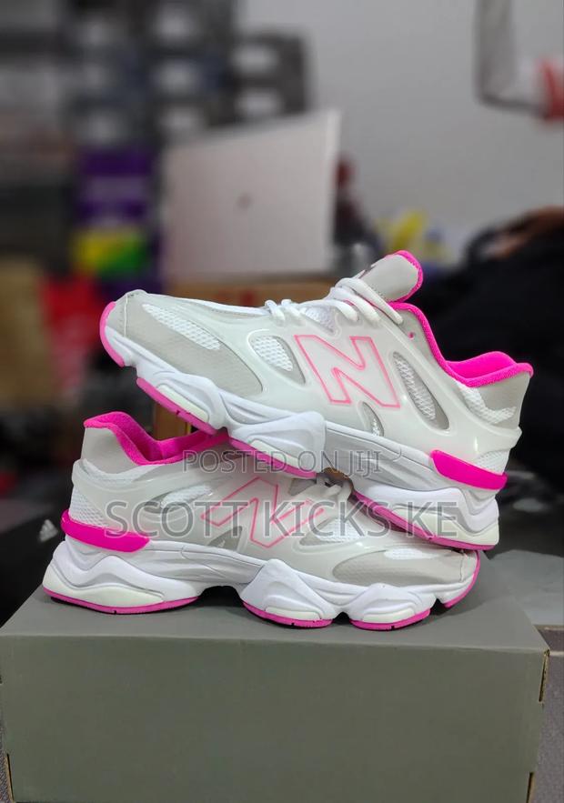 Newbalance 9060 White Vibrant Pink - thumbnail 2