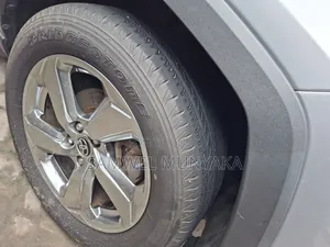 Toyota RAV4 2019 Silver