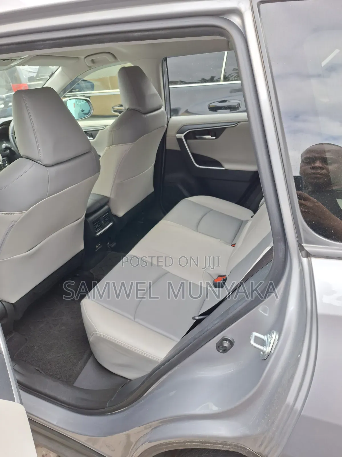 Toyota RAV4 2019 Silver