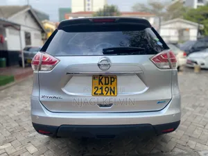 Nissan X-Trail 2016 Silver