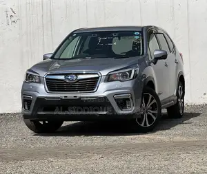 Subaru Forester 2019 Silver