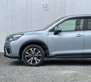 Subaru Forester 2019 Silver
