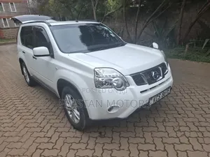 Nissan X-Trail 2011 White