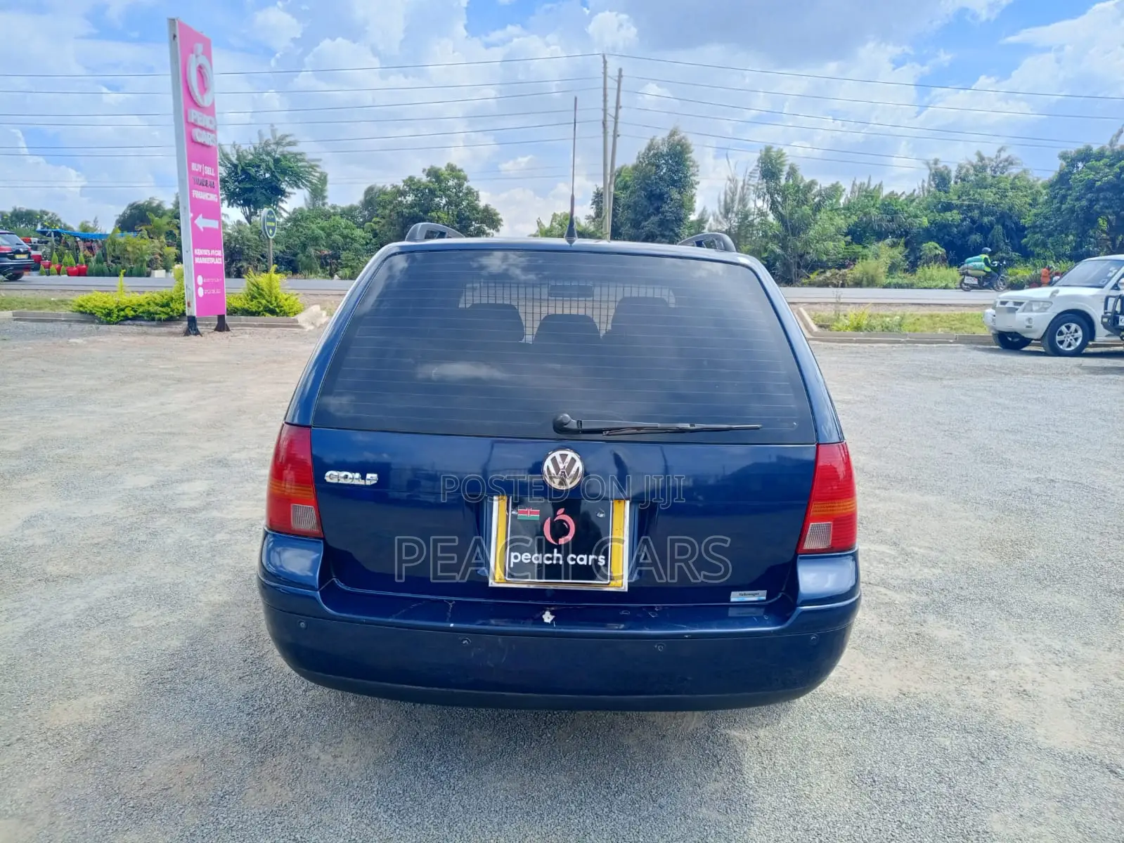 Volkswagen Golf 2005 Blue