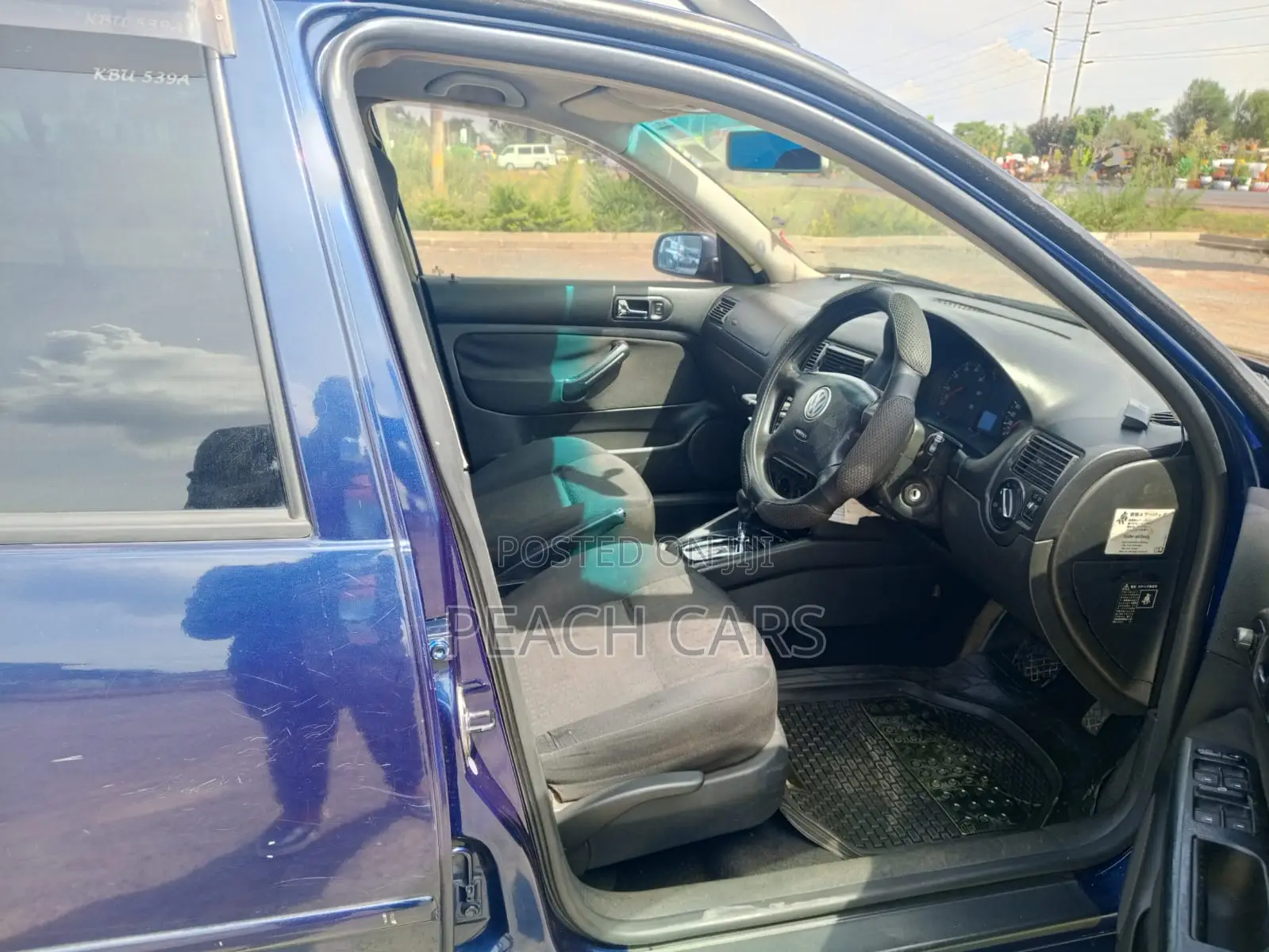 Volkswagen Golf 2005 Blue