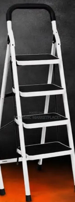 Kroma White Steps Ladder (6 Steps)