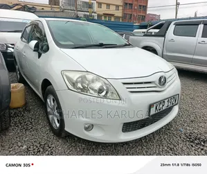 Toyota Auris 2010 White