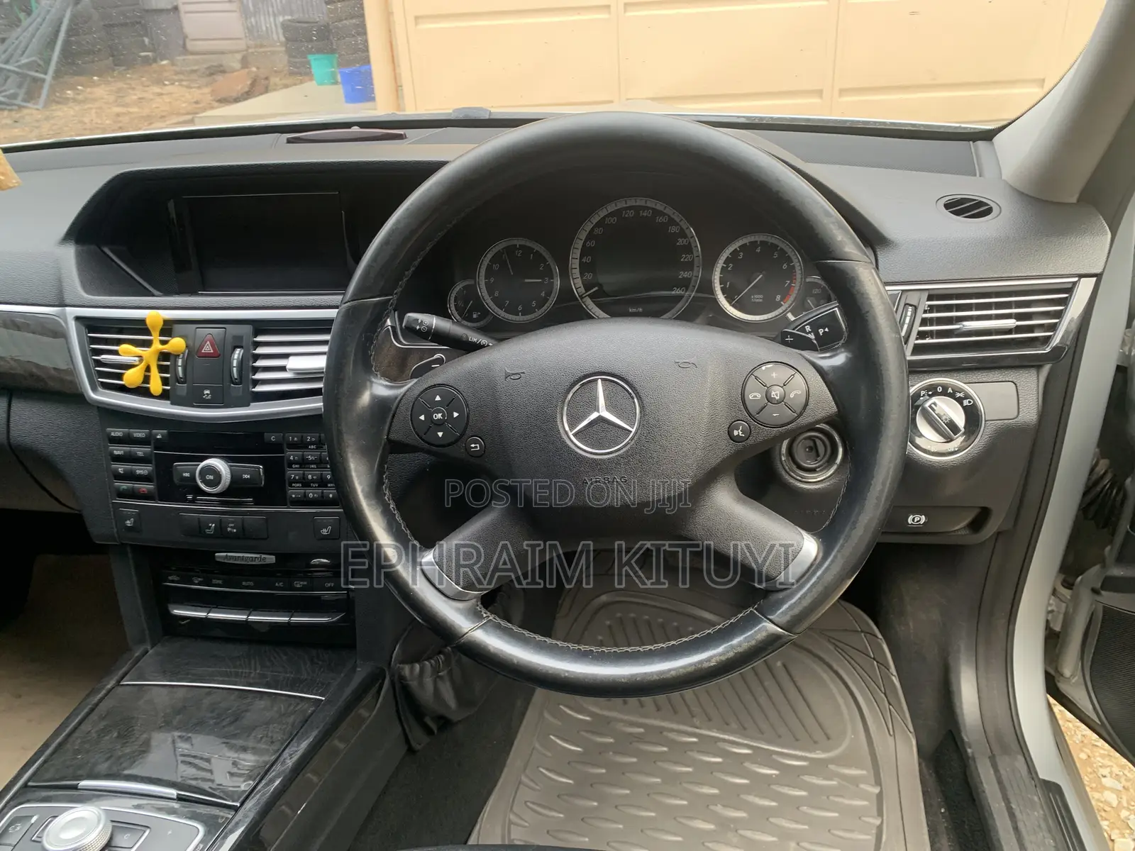 Mercedes-Benz E300 2011 Silver