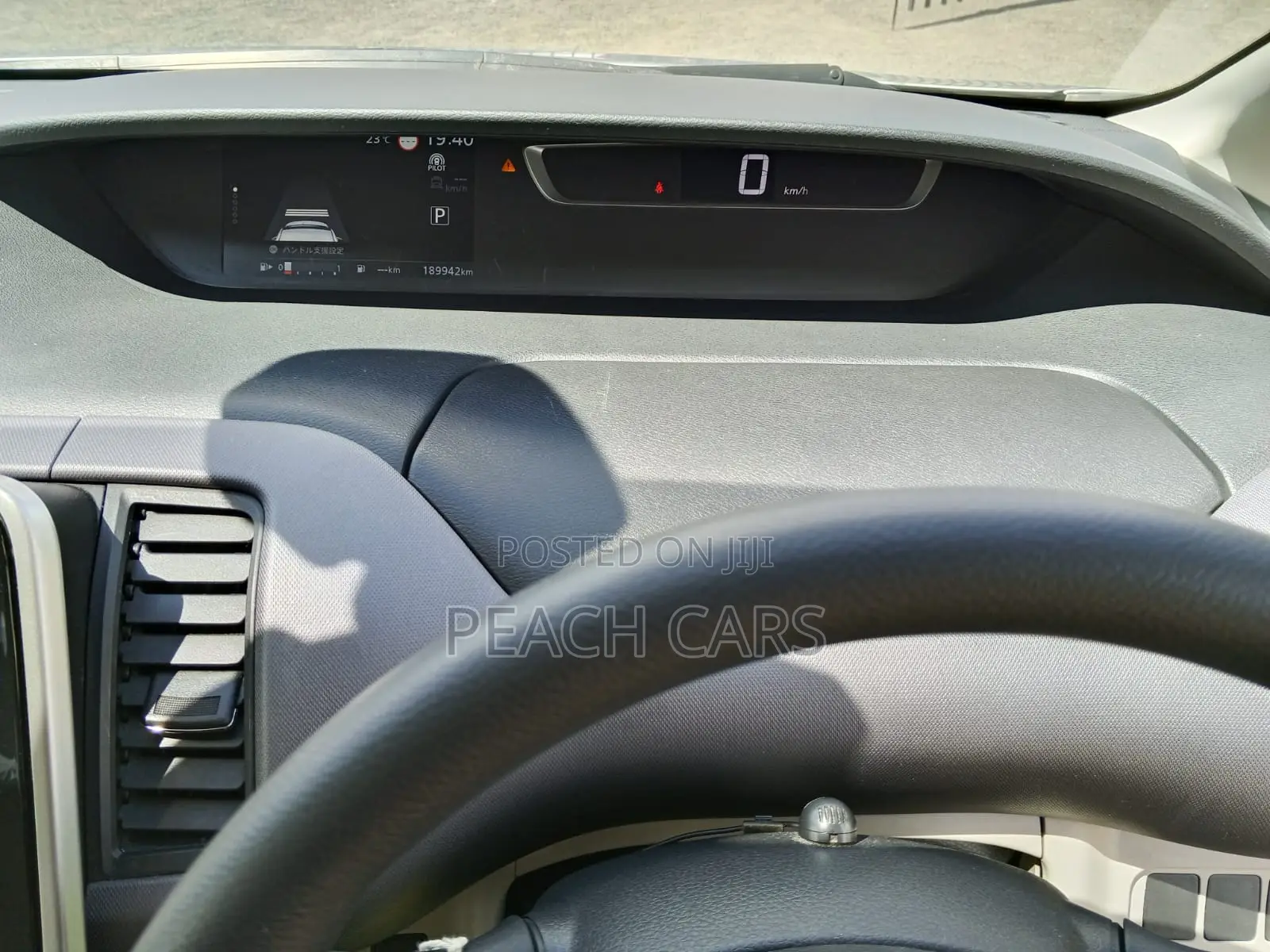 Nissan Serena 2018 Silver